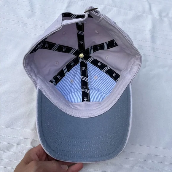Adidas Baseball Cap Adjustable in pale lilac - Picture 5 of 7